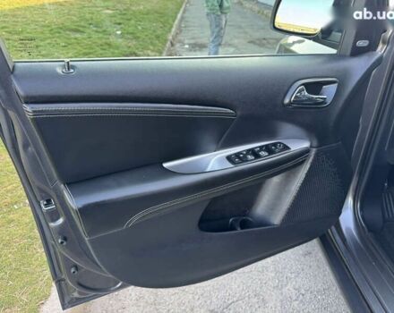 Фіат Фрімонт, об'ємом двигуна 2 л та пробігом 89 тис. км за 15950 $, фото 25 на Automoto.ua