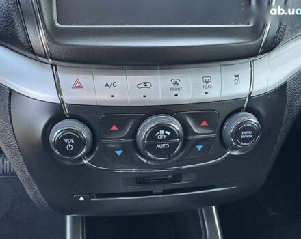 Фіат Фрімонт, об'ємом двигуна 2 л та пробігом 89 тис. км за 15950 $, фото 29 на Automoto.ua
