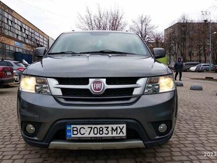 Фиат Фримонт 2012 в Львове на Automoto.ua Фиат Фримонт, объемом двигателя 2 л и пробегом 240 тыс. км за 12000 $, фото 1 на Automoto.ua