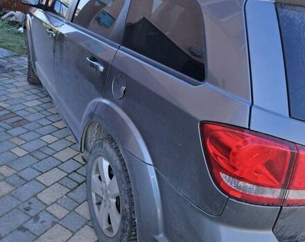 Серый Фиат Фримонт, объемом двигателя 2 л и пробегом 299 тыс. км за 9100 $, фото 2 на Automoto.ua