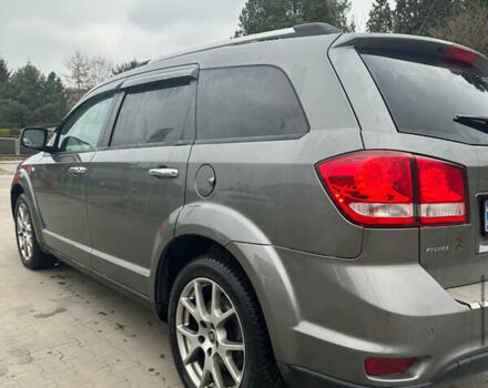 Серый Фиат Фримонт, объемом двигателя 1.96 л и пробегом 296 тыс. км за 10700 $, фото 5 на Automoto.ua