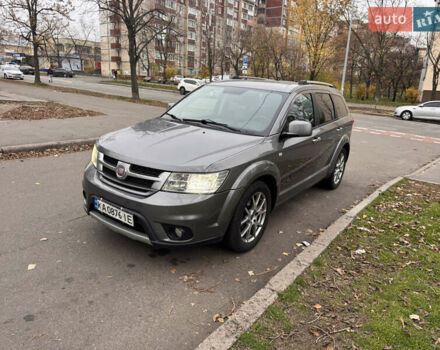 Серый Фиат Фримонт, объемом двигателя 2 л и пробегом 279 тыс. км за 9800 $, фото 4 на Automoto.ua