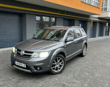 Серый Фиат Фримонт, объемом двигателя 2 л и пробегом 279 тыс. км за 10299 $, фото 2 на Automoto.ua