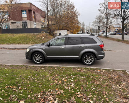 Серый Фиат Фримонт, объемом двигателя 2 л и пробегом 279 тыс. км за 9800 $, фото 2 на Automoto.ua