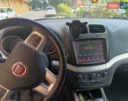 Серый Фиат Фримонт, объемом двигателя 1.96 л и пробегом 237 тыс. км за 11200 $, фото 5 на Automoto.ua