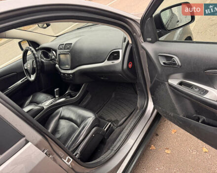 Серый Фиат Фримонт, объемом двигателя 2 л и пробегом 279 тыс. км за 9800 $, фото 11 на Automoto.ua