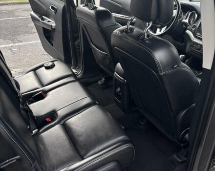 Сірий Фіат Фрімонт, об'ємом двигуна 1.96 л та пробігом 207 тис. км за 11628 $, фото 11 на Automoto.ua