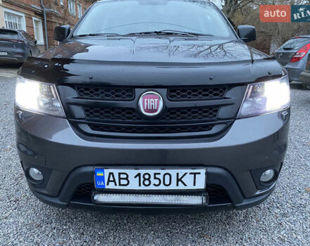 Сірий Фіат Фрімонт, об'ємом двигуна 1.96 л та пробігом 208 тис. км за 12900 $, фото 1 на Automoto.ua