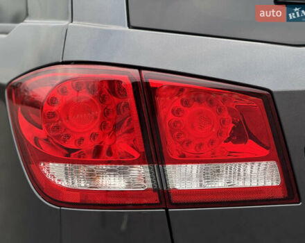 Серый Фиат Фримонт, объемом двигателя 0 л и пробегом 209 тыс. км за 14750 $, фото 17 на Automoto.ua