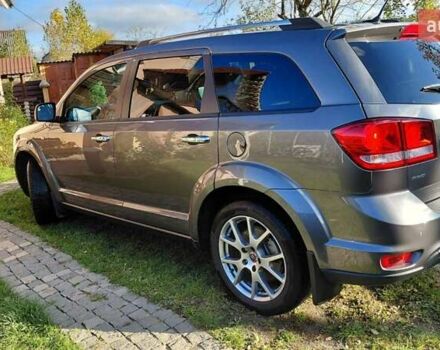 Серый Фиат Фримонт, объемом двигателя 1.96 л и пробегом 230 тыс. км за 12100 $, фото 1 на Automoto.ua