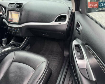 Серый Фиат Фримонт, объемом двигателя 0 л и пробегом 209 тыс. км за 14750 $, фото 77 на Automoto.ua