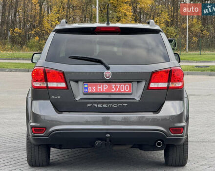 Серый Фиат Фримонт, объемом двигателя 0 л и пробегом 209 тыс. км за 14750 $, фото 14 на Automoto.ua