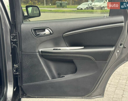 Серый Фиат Фримонт, объемом двигателя 0 л и пробегом 209 тыс. км за 14750 $, фото 71 на Automoto.ua