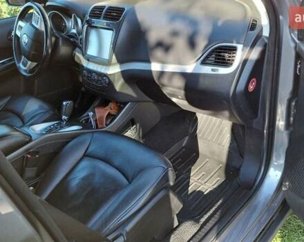 Серый Фиат Фримонт, объемом двигателя 1.96 л и пробегом 230 тыс. км за 12100 $, фото 11 на Automoto.ua