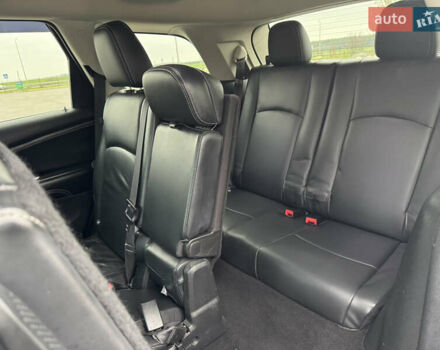 Серый Фиат Фримонт, объемом двигателя 0 л и пробегом 209 тыс. км за 14750 $, фото 64 на Automoto.ua