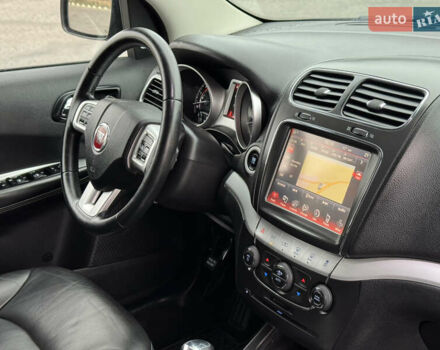 Серый Фиат Фримонт, объемом двигателя 0 л и пробегом 209 тыс. км за 14750 $, фото 80 на Automoto.ua