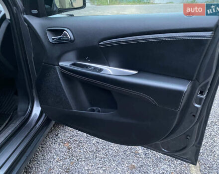 Сірий Фіат Фрімонт, об'ємом двигуна 1.96 л та пробігом 208 тис. км за 12900 $, фото 27 на Automoto.ua