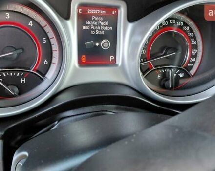 Серый Фиат Фримонт, объемом двигателя 1.96 л и пробегом 230 тыс. км за 12100 $, фото 6 на Automoto.ua