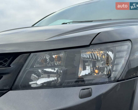 Серый Фиат Фримонт, объемом двигателя 0 л и пробегом 209 тыс. км за 14750 $, фото 33 на Automoto.ua