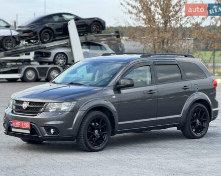 Серый Фиат Фримонт, объемом двигателя 0 л и пробегом 209 тыс. км за 14750 $, фото 3 на Automoto.ua