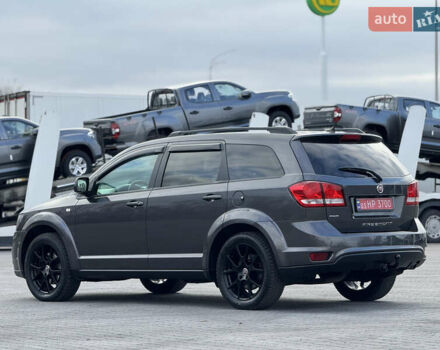 Серый Фиат Фримонт, объемом двигателя 0 л и пробегом 209 тыс. км за 14750 $, фото 6 на Automoto.ua