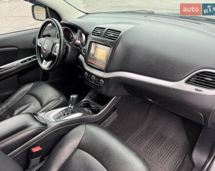 Серый Фиат Фримонт, объемом двигателя 0 л и пробегом 209 тыс. км за 14750 $, фото 79 на Automoto.ua