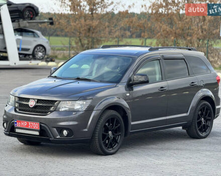 Серый Фиат Фримонт, объемом двигателя 0 л и пробегом 209 тыс. км за 14750 $, фото 2 на Automoto.ua