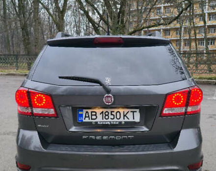 Сірий Фіат Фрімонт, об'ємом двигуна 1.96 л та пробігом 208 тис. км за 12900 $, фото 3 на Automoto.ua