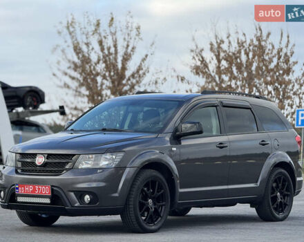 Серый Фиат Фримонт, объемом двигателя 0 л и пробегом 209 тыс. км за 14750 $, фото 1 на Automoto.ua