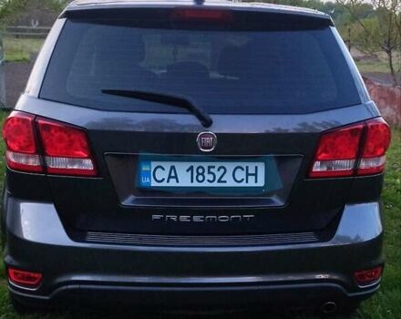 Сірий Фіат Фрімонт, об'ємом двигуна 1.96 л та пробігом 170 тис. км за 13999 $, фото 3 на Automoto.ua