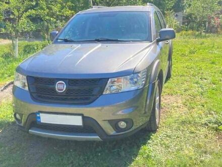 Серый Фиат Фримонт, объемом двигателя 2 л и пробегом 260 тыс. км за 10500 $, фото 1 на Automoto.ua