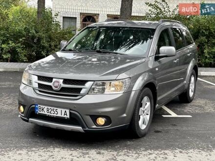 Фиат Фримонт 2012 в Ровно на Automoto.ua Серый Фиат Фримонт, объемом двигателя 1.96 л и пробегом 218 тыс. км за 12300 $, фото 1 на Automoto.ua