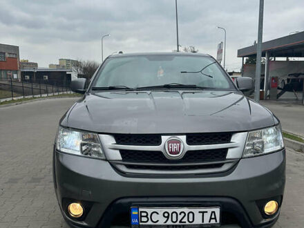 Серый Фиат Фримонт, объемом двигателя 1.96 л и пробегом 296 тыс. км за 10700 $, фото 1 на Automoto.ua