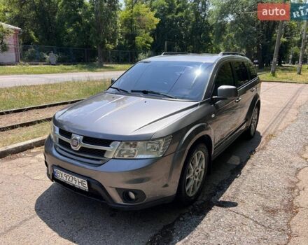 Серый Фиат Фримонт, объемом двигателя 1.96 л и пробегом 213 тыс. км за 7000 $, фото 1 на Automoto.ua