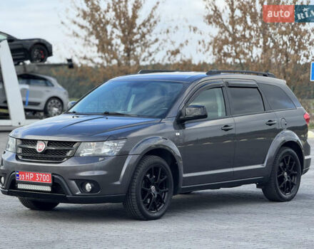 Серый Фиат Фримонт, объемом двигателя 0 л и пробегом 209 тыс. км за 14750 $, фото 1 на Automoto.ua