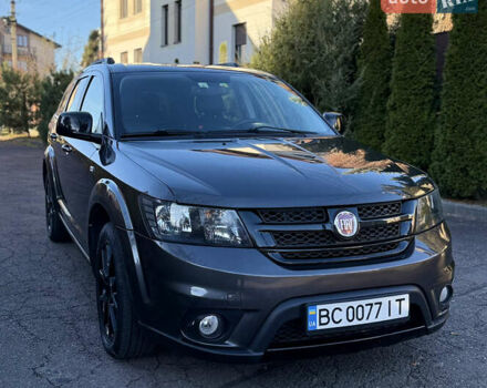 Серый Фиат Фримонт, объемом двигателя 2 л и пробегом 215 тыс. км за 14300 $, фото 1 на Automoto.ua