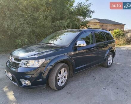 Синий Фиат Фримонт, объемом двигателя 1.96 л и пробегом 196 тыс. км за 11500 $, фото 1 на Automoto.ua