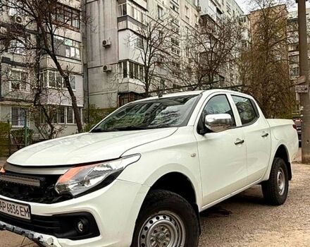 Белый Фиат Fullback, объемом двигателя 2.4 л и пробегом 215 тыс. км за 15000 $, фото 1 на Automoto.ua