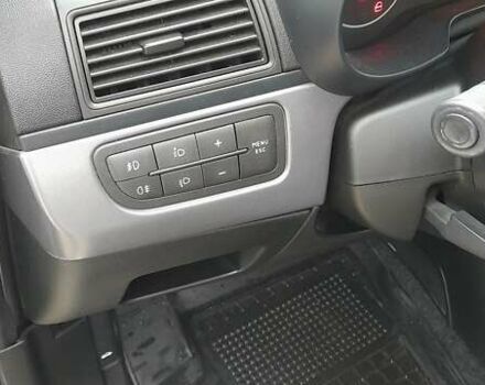 Белый Фиат Гранде Пунто, объемом двигателя 1.4 л и пробегом 117 тыс. км за 5899 $, фото 26 на Automoto.ua