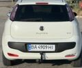 Белый Фиат Гранде Пунто, объемом двигателя 1.37 л и пробегом 187 тыс. км за 4999 $, фото 5 на Automoto.ua