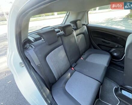 Фіат Гранде Пунто 2012 у Белой Церкве на Automoto.ua Білий Фіат Гранде Пунто, об'ємом двигуна 1.25 л та пробігом 145 тис. км за 7000 $, фото 8 на Automoto.ua