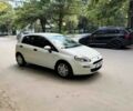 Белый Фиат Гранде Пунто, объемом двигателя 1.4 л и пробегом 168 тыс. км за 5600 $, фото 2 на Automoto.ua
