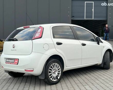 Білий Фіат Гранде Пунто, об'ємом двигуна 1.4 л та пробігом 76 тис. км за 6890 $, фото 6 на Automoto.ua