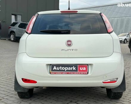 Білий Фіат Гранде Пунто, об'ємом двигуна 1.4 л та пробігом 76 тис. км за 6890 $, фото 5 на Automoto.ua