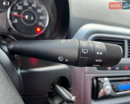 Білий Фіат Гранде Пунто, об'ємом двигуна 1.4 л та пробігом 76 тис. км за 6890 $, фото 23 на Automoto.ua