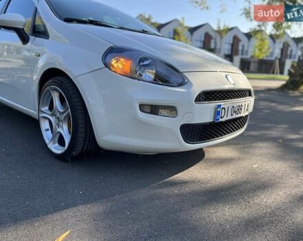 Фіат Гранде Пунто 2012 у Белой Церкве на Automoto.ua Білий Фіат Гранде Пунто, об'ємом двигуна 1.25 л та пробігом 145 тис. км за 7000 $, фото 6 на Automoto.ua