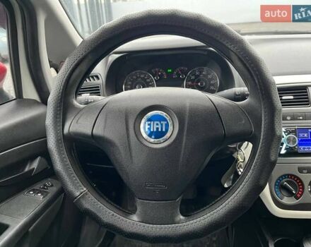 Білий Фіат Гранде Пунто, об'ємом двигуна 1.37 л та пробігом 194 тис. км за 5590 $, фото 13 на Automoto.ua
