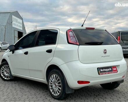 Білий Фіат Гранде Пунто, об'ємом двигуна 1.4 л та пробігом 76 тис. км за 6890 $, фото 4 на Automoto.ua