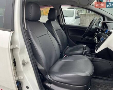 Білий Фіат Гранде Пунто, об'ємом двигуна 1.37 л та пробігом 194 тис. км за 5590 $, фото 11 на Automoto.ua