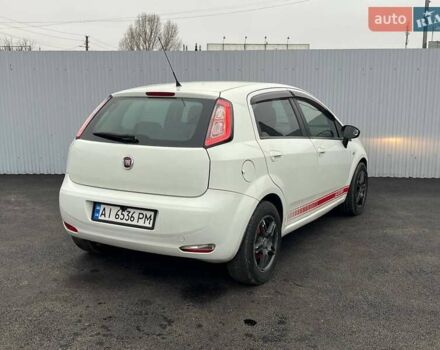 Білий Фіат Гранде Пунто, об'ємом двигуна 1.37 л та пробігом 194 тис. км за 5590 $, фото 4 на Automoto.ua